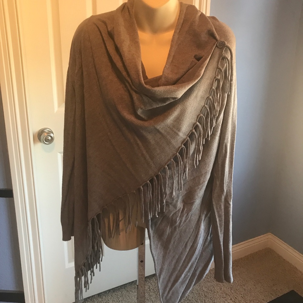 LOVESTITCH Fringe Sweater Small